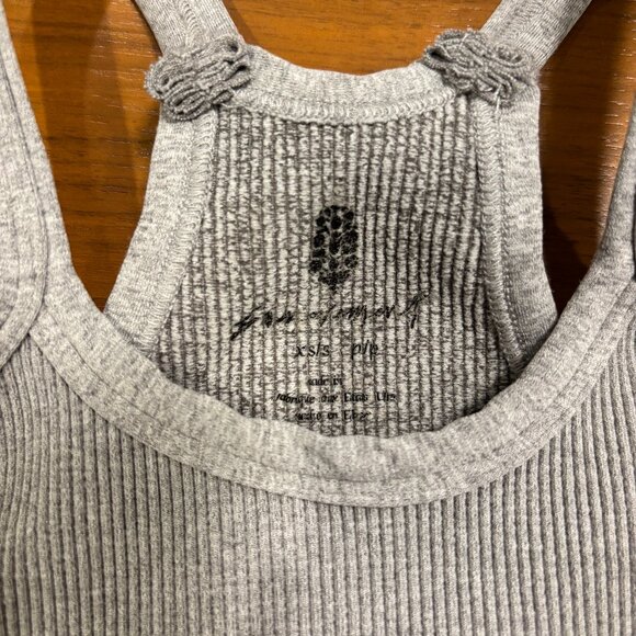 Happiness Runs Crop Tank (Grey) - Picture 5 of 5